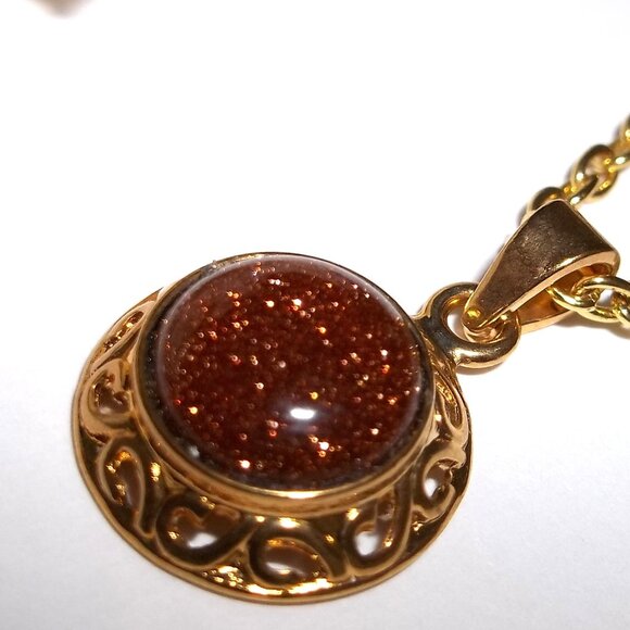 Orange Sandstone Sunstone Faux Gemstone Necklace Gold Pendant Circle Girl D018 - Picture 3 of 5